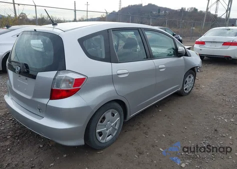 2013 Honda Fit z USA, uszkodzony, nr VIN JHMGE8H31DC017311